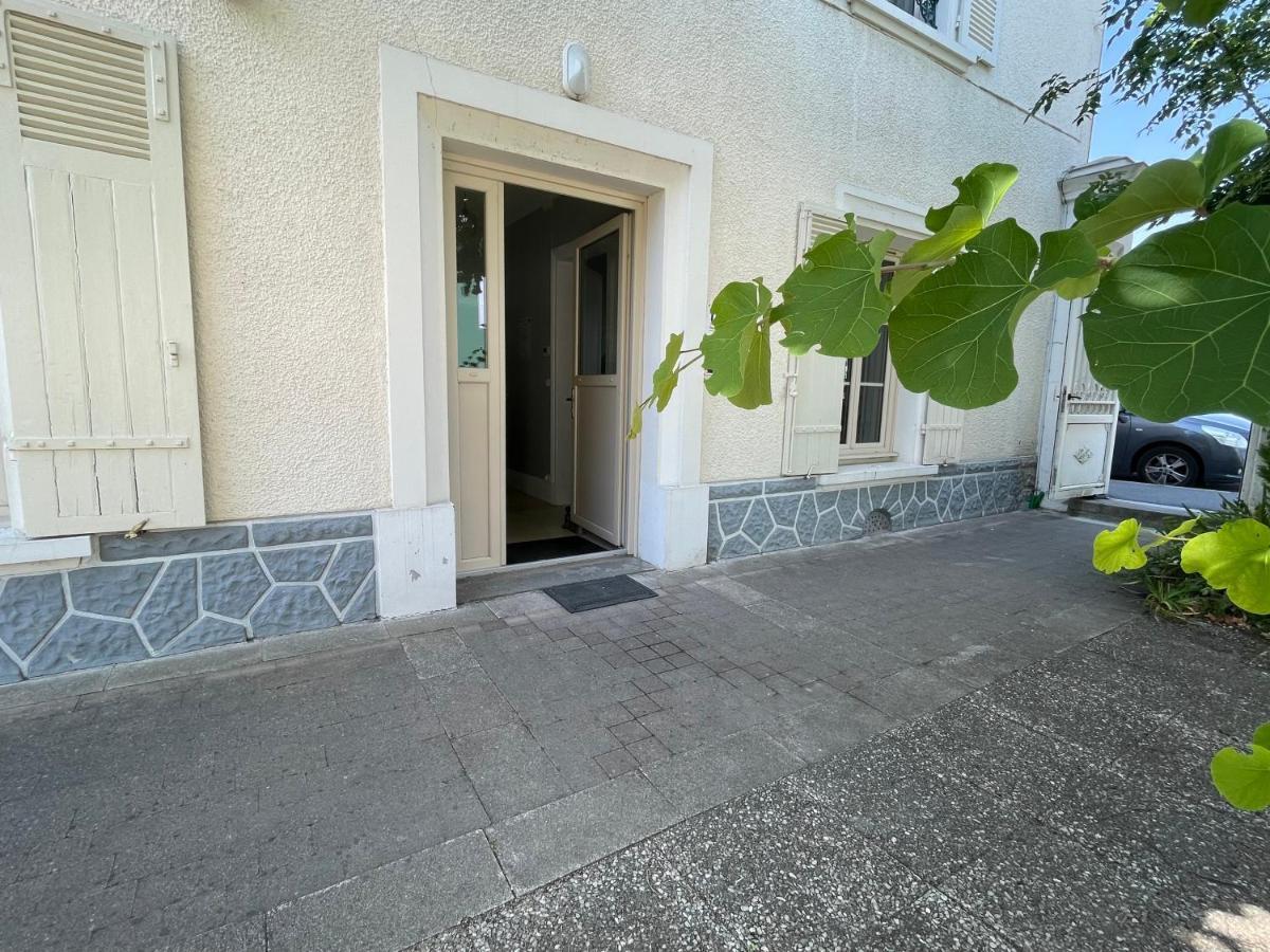 Le Logis De La Place ธูอาร์ ภายนอก รูปภาพ